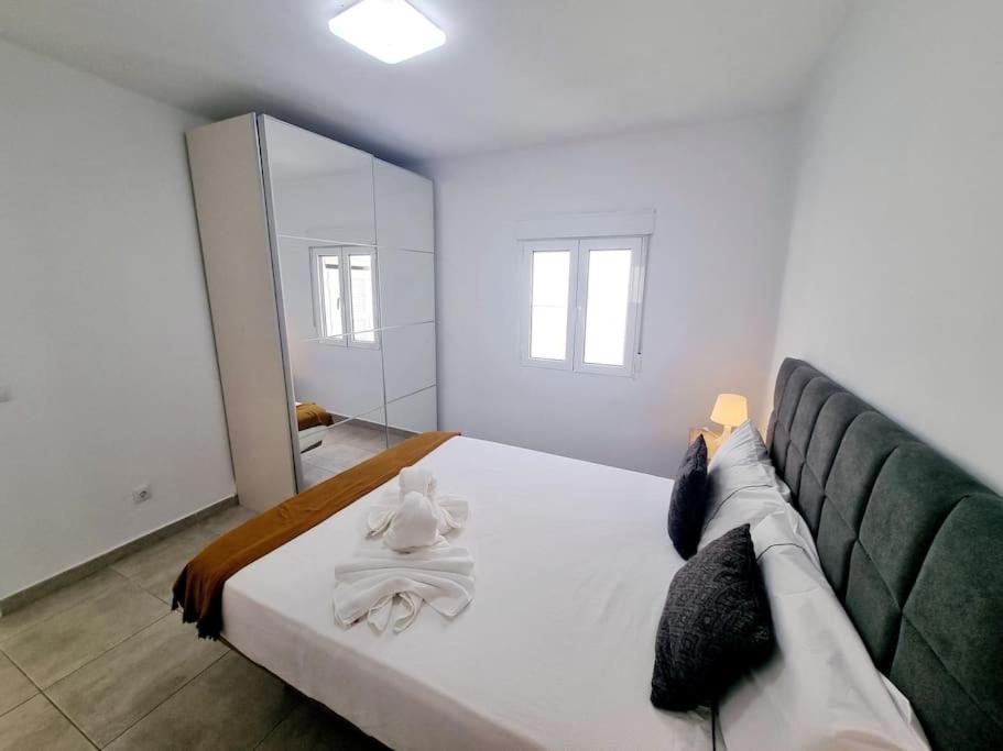 Pequeno Bungalow Firt Line Of The Sea Costa Teguise Exterior foto